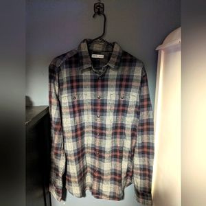 Sonoma, Men's long sleeve button down plaid shirt, Size Medium